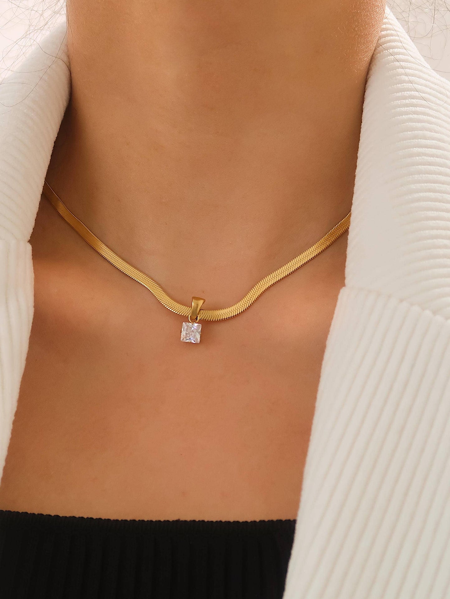 Blanc Gold Gem Necklace